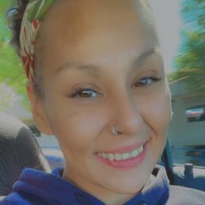 Meet your Posher, Crystal